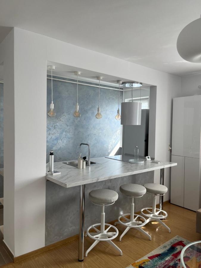 Alma Apartments Сучава Экстерьер фото